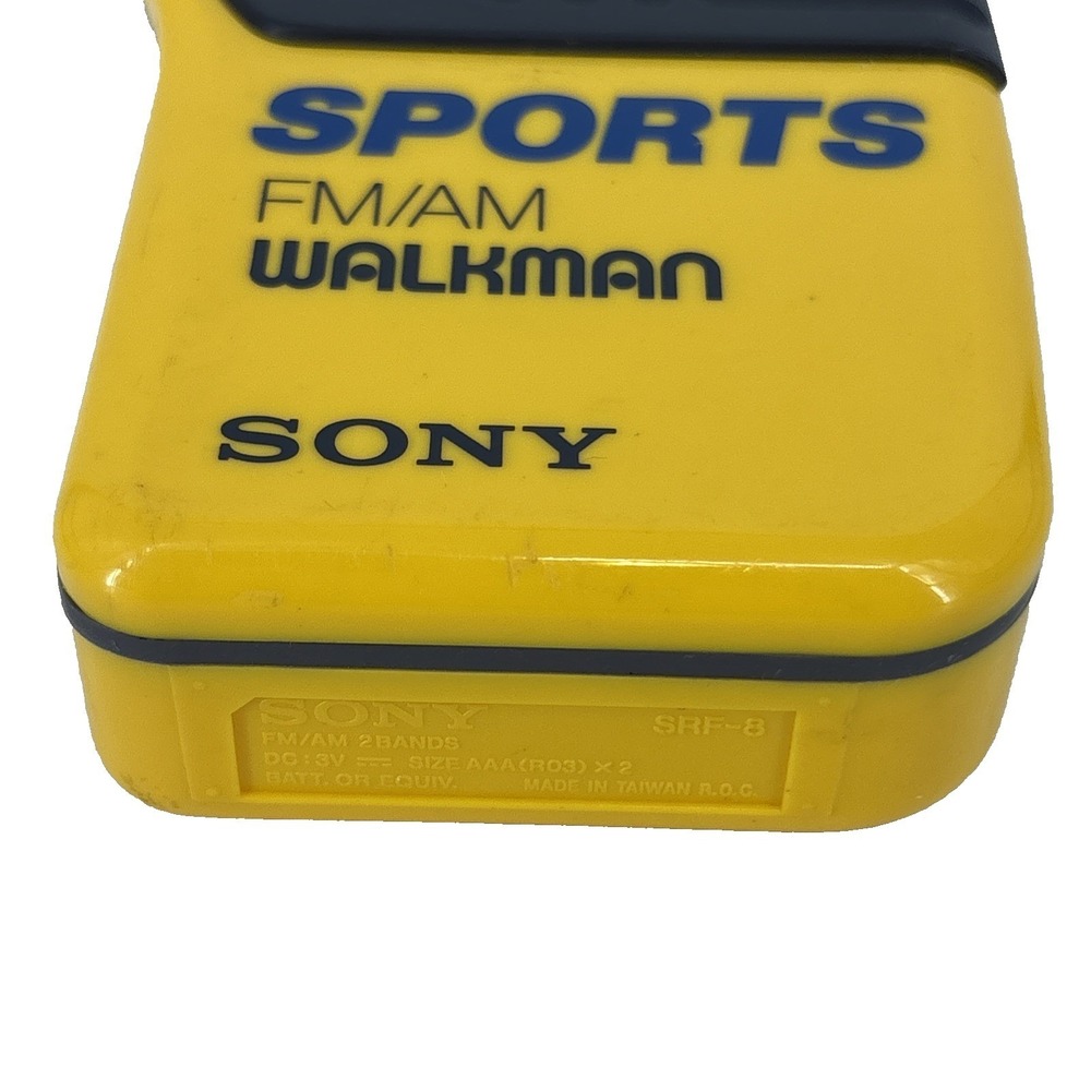 SONY Walkman Sports AM / FM Analog Radio SRF-8 with‎ Belt Clip Tested Yellow - Picture 3 of 6